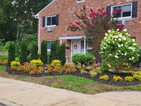 40-218 W 4th St #218, Patchogue, NY 11772 photo 2