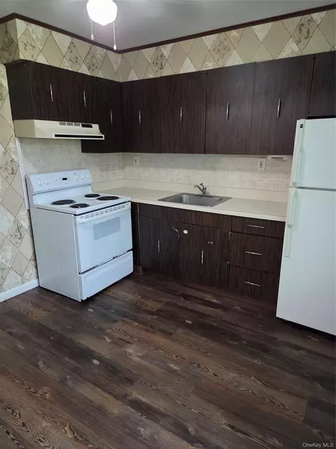 40-218 W 4th St #218, Patchogue, NY 11772 photo 8