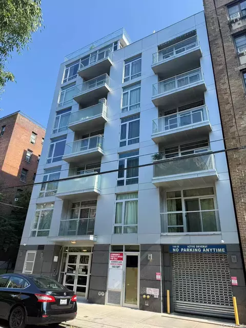 14438 35th Ave #3B, Flushing, NY 11354