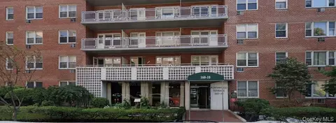 160-10 89th Ave #9E, New York, NY 11432