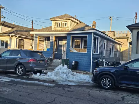 194 Beach 25th St, Far Rockaway, NY 11691
