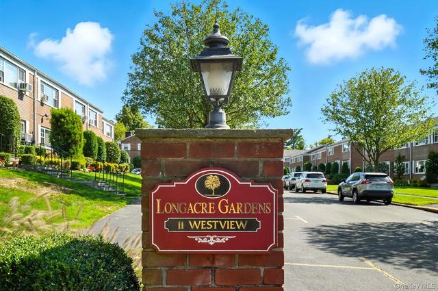 11 Westview Ave #8-2, White Plains, NY 10603