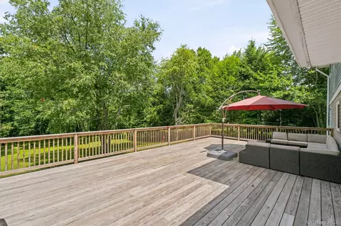 Exterior - 63 Hunt Rd, Wallkill, NY 12589 photo 4 of 9