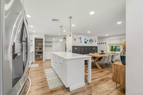 Kitchen - 63 Hunt Rd, Wallkill, NY 12589 photo 2 of 5