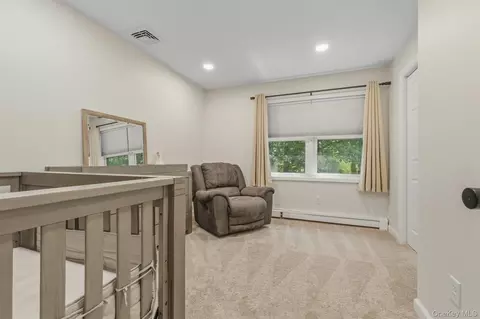 Bedroom - 63 Hunt Rd, Wallkill, NY 12589 photo 4 of 7