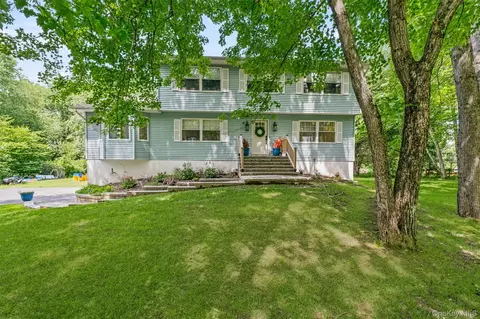 Exterior - 63 Hunt Rd, Wallkill, NY 12589 photo 2 of 9