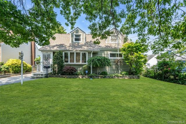1159 Slabey Ave, Valley Stream, NY 11580