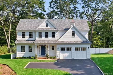 5 Glen Way, Cold Spring Harbor, NY 11724