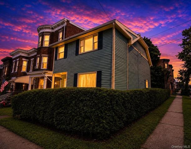 105 Carson Ave, Newburgh, NY 12550