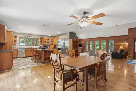 Dining - 68 Bowen Rd, Warwick, NY 10990 photo 3 of 4