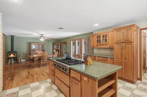 Kitchen - 68 Bowen Rd, Warwick, NY 10990 photo 3 of 5