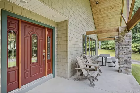 Exterior - 68 Bowen Rd, Warwick, NY 10990 photo 5 of 12