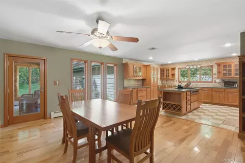 Dining - 68 Bowen Rd, Warwick, NY 10990 photo 2 of 4