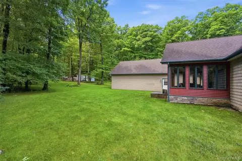 Exterior - 68 Bowen Rd, Warwick, NY 10990 photo 8 of 12