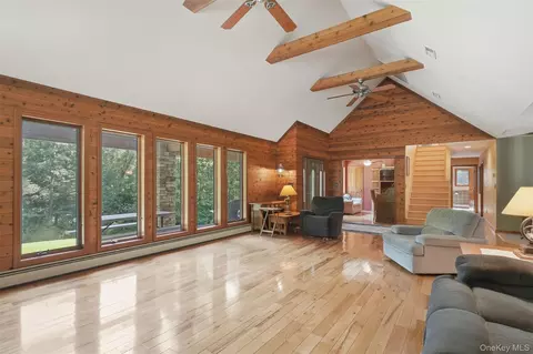 Living - 68 Bowen Rd, Warwick, NY 10990 photo 2 of 2