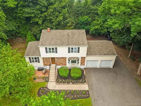 499 Orangeburg Rd, Orangetown, NY 10965