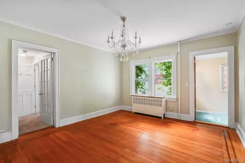 Living - 211 Pomeroy St, Peekskill, NY 10566 photo 4 of 4