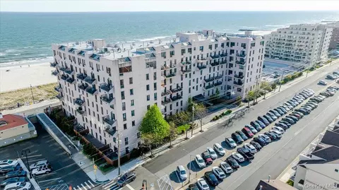 100 W Broadway #1E, Long Beach, NY 11561