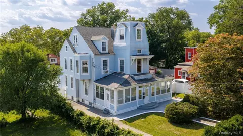 332 S 4th Ave, Mount Vernon, NY 10550
