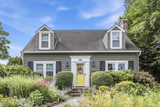 158 Wilson Ave, North Hempstead, NY 11590