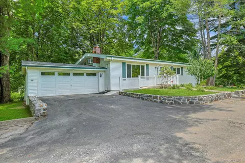 252 Watch Hill Rd, Cortlandt, NY 10567