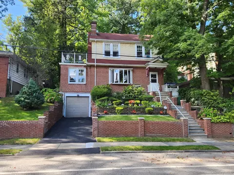 15 Rumsey Rd, Yonkers, NY 10705