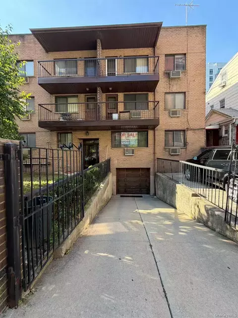 14223 38th Ave #A1&P7, Flushing, NY 11354