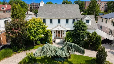 160-31 9th Ave, New York, NY 11357