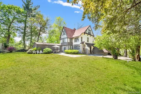 140 Westchester Ave, Yonkers, NY 10707