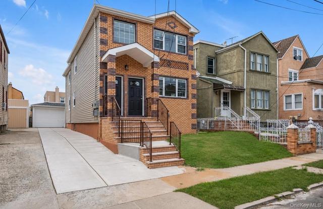 13740 234th St, New York, NY 11422