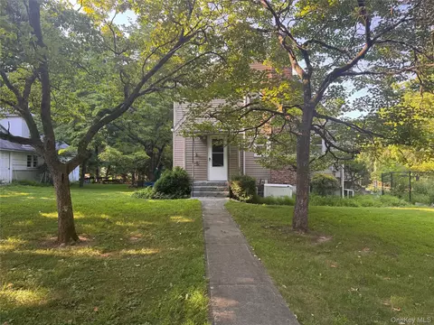 245 Zukor Rd, Clarkstown, NY 10956