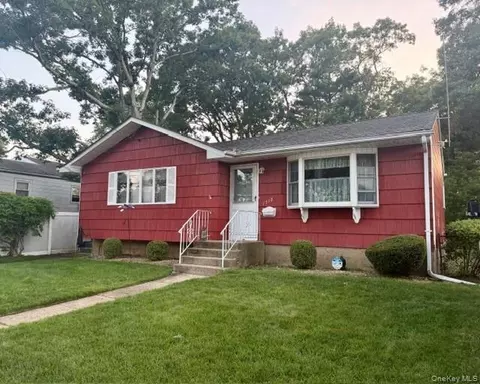 Undisclosed, West Babylon, NY 11704