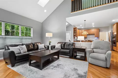 Living - 415 Vassar Pl, Fishkill, NY 12524 photo 1 of 3
