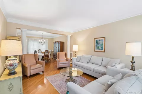 Living - 415 Vassar Pl, Fishkill, NY 12524 photo 2 of 3