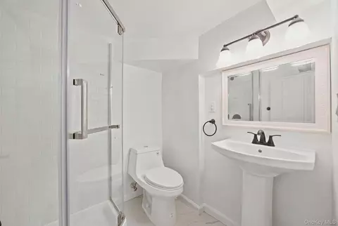 Bath - 2811 Clearview Expy, New York, NY 11360 photo 3 of 3