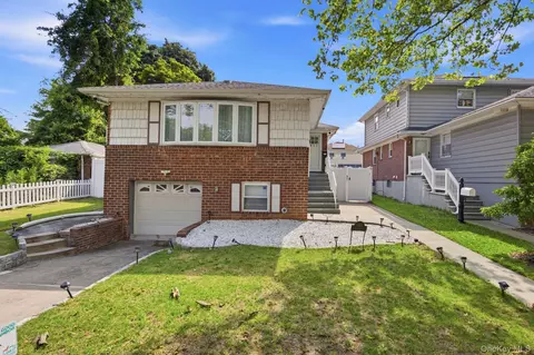Exterior - 2811 Clearview Expy, New York, NY 11360 photo 2 of 5