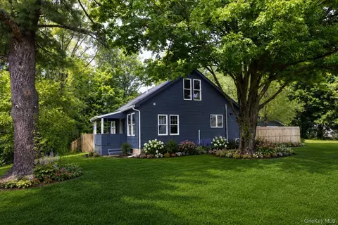 3 Anna St, Rochester, NY 12446