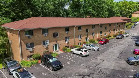 13 Scenic Dr #U, Cortlandt, NY 10520