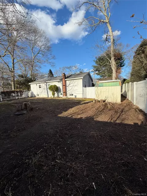 Exterior - 60 Webb Ave, Patchogue, NY 11772 photo 4 of 6