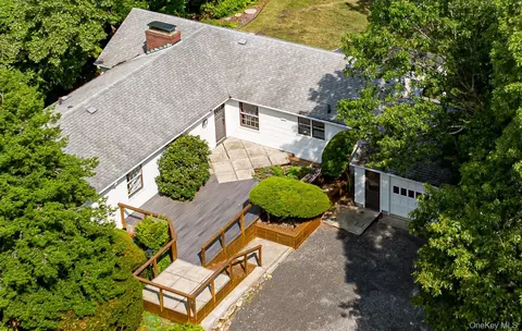 3 South Run, Cold Spring Harbor, NY 11724