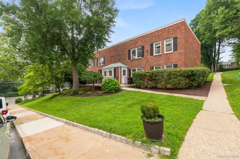 120 N Broadway #3C, Greenburgh, NY 10533