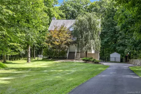 282 Derby Rd, Middletown, NY 10940