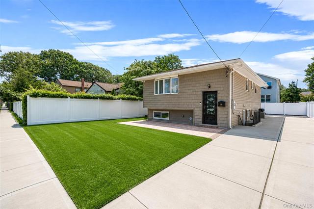 188 Frederick Ave, Roosevelt, NY 11575