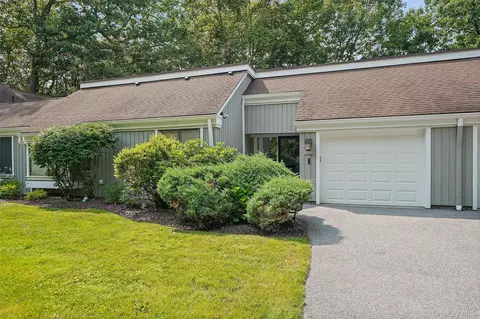 966 Heritage Hills Dr #C, Somers, NY 10589