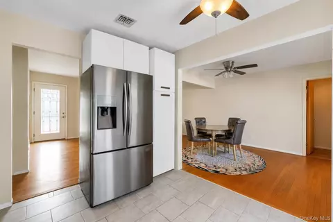 Other - 437 Commack Rd, Islip, NY 11751 photo 4 of 7