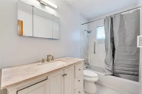 Bath - 437 Commack Rd, Islip, NY 11751 photo 1 of 1
