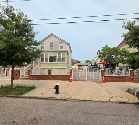 2241 Haviland Ave, New York, NY 10462