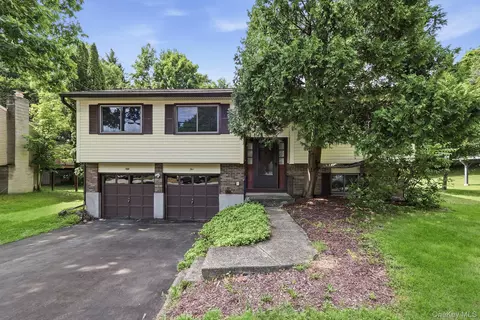 55 Sutton Park Rd, Poughkeepsie, NY 12603 photo 35