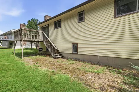 55 Sutton Park Rd, Poughkeepsie, NY 12603 photo 33