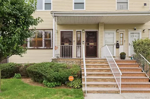 11116 170th St, Jamaica, NY 11433